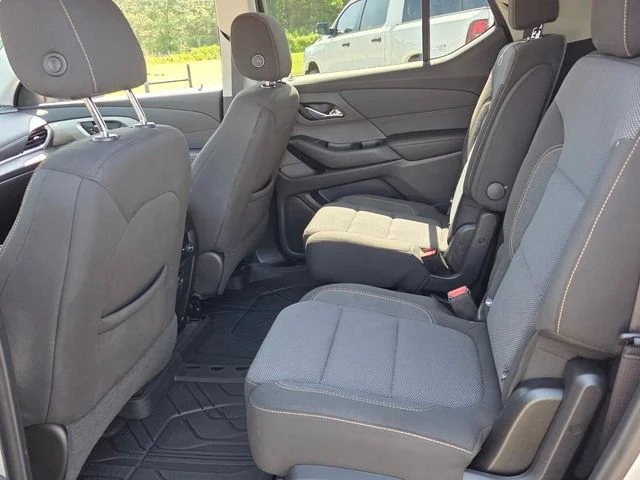Used 2021 Silver Chevrolet LT image 7