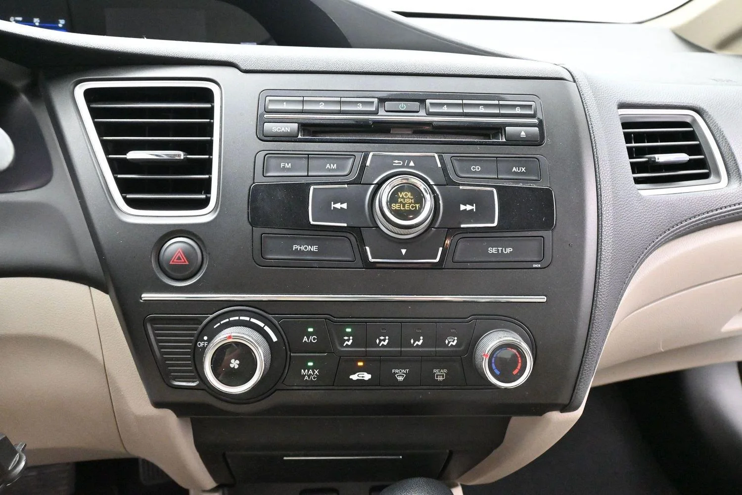 Used 2015 Taffeta White Honda LX image 19