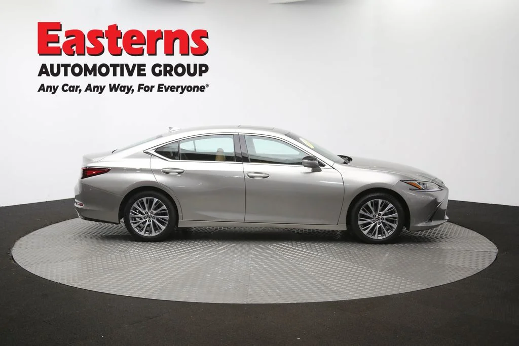 Used 2021 Silver Lexus 350 image 46