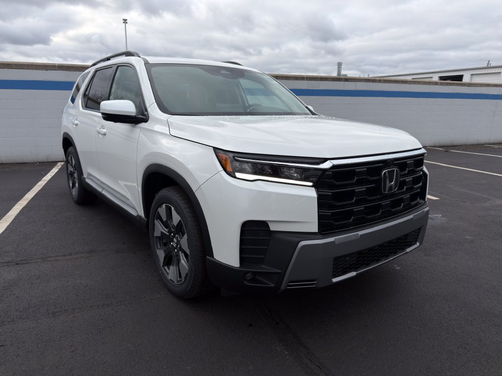 New 2026 Platinum White Pearl Honda Touring image 7