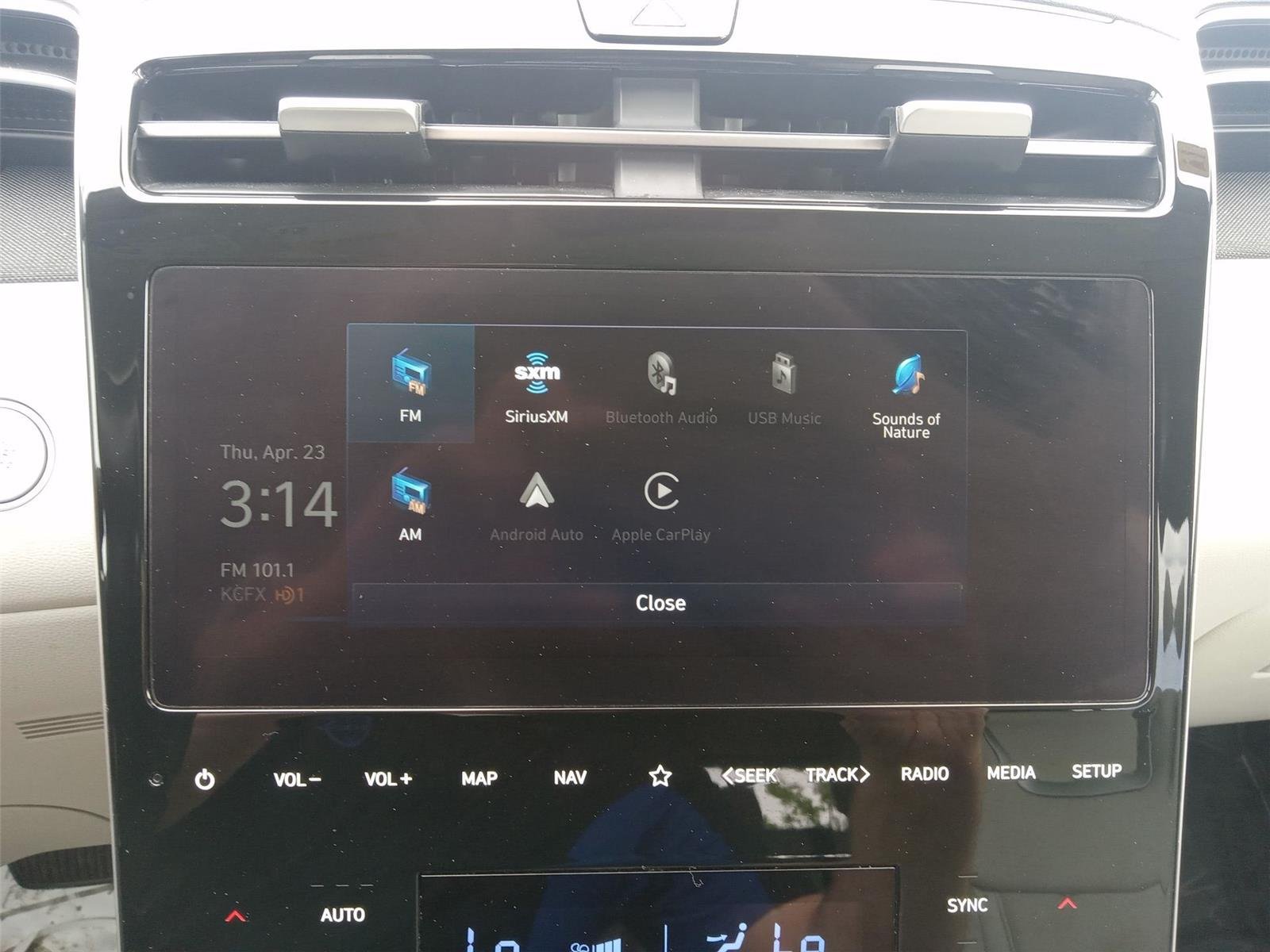 Used 2023 Red Hyundai Limited image 18