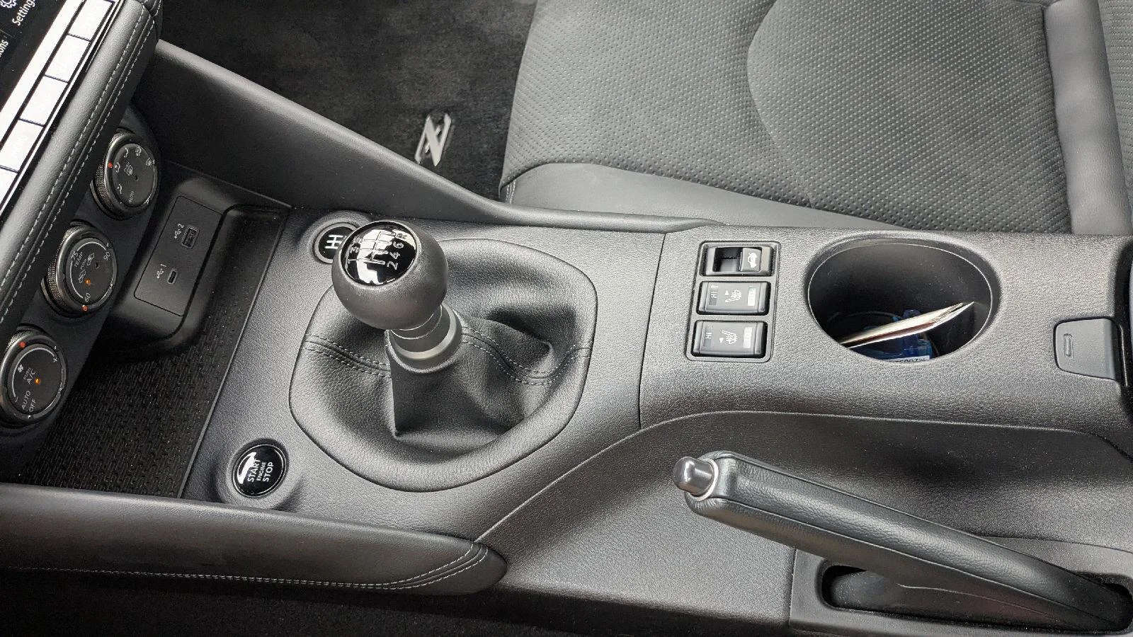 2025 Nissan Z Performance - Photo 19