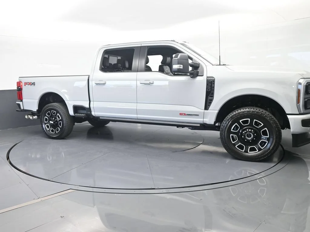 Used 2026 Gray Ford XL image 8