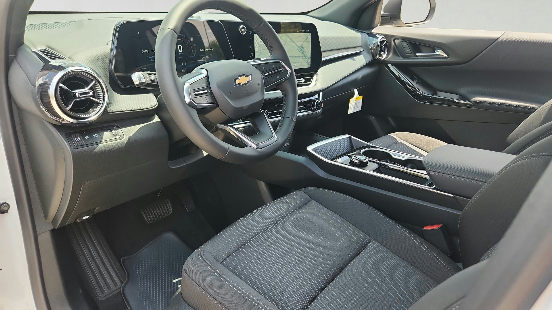 2027 Chevrolet Equinox LT - Photo 9