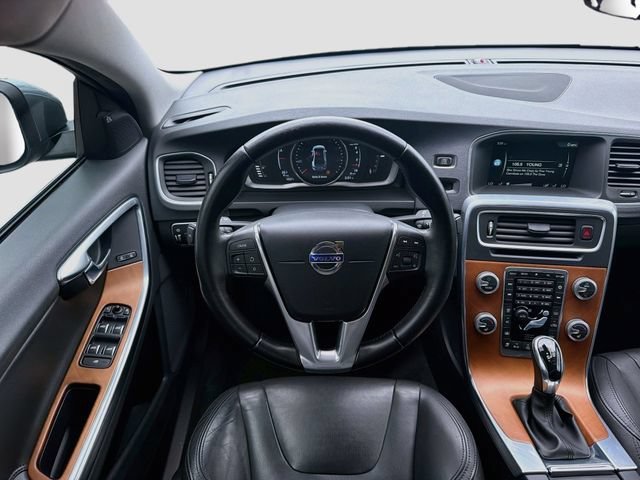 Used 2016 Gray Metallic Volvo T5 Drive-E Premier image 17