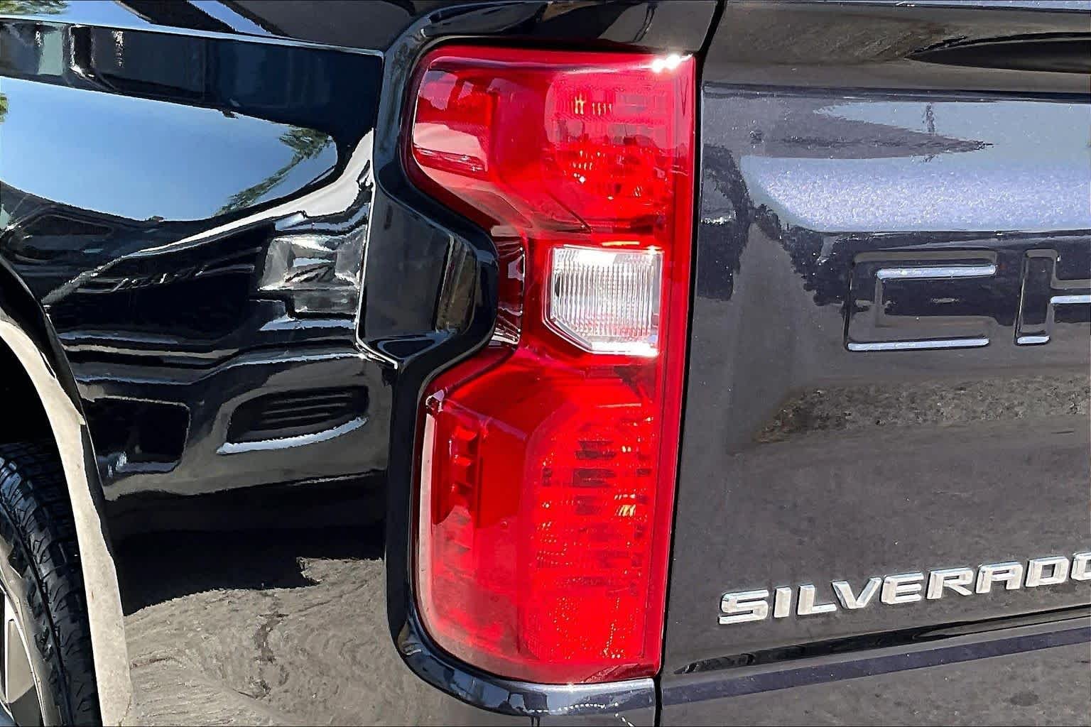 Used 2023 Dark Ash Metallic Chevrolet LT image 25