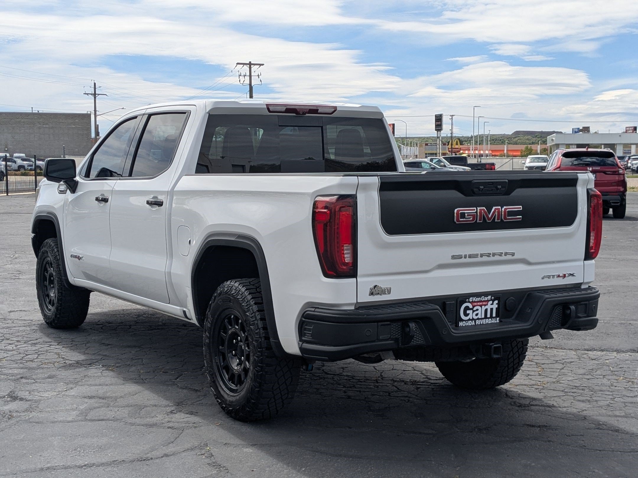 Used 2024 Summit White GMC AT4X image 5