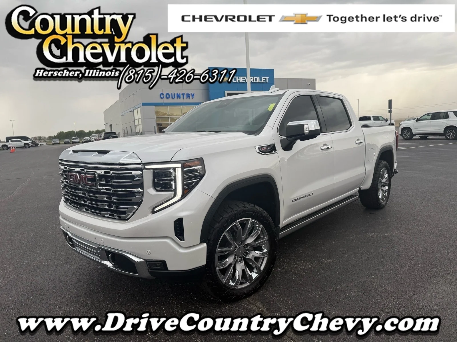 2025 GMC Sierra 4WD Crew Cab Short Box Denali's photo