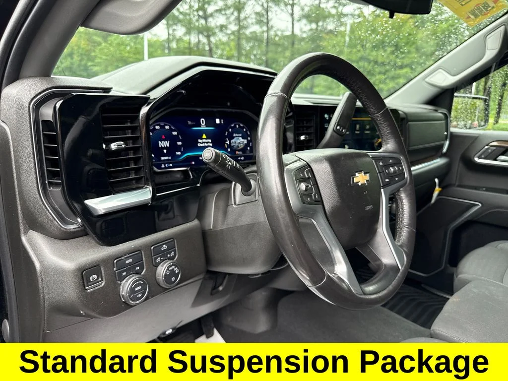 Used 2022 Black Chevrolet LT image 13