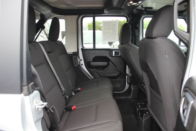 Used 2023 Silver Jeep Sport S image 27
