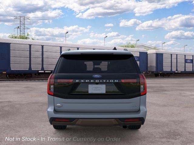 New 2026 Glacier Gray Metallic Tri-Coat Ford MAX King Ranch® image 28