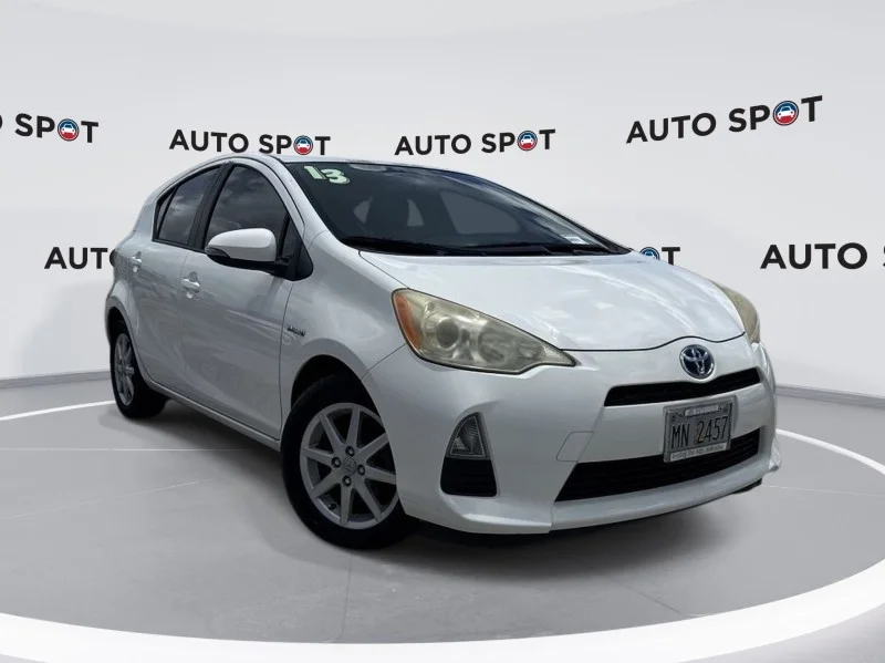 2013 Toyota Prius c One's photo