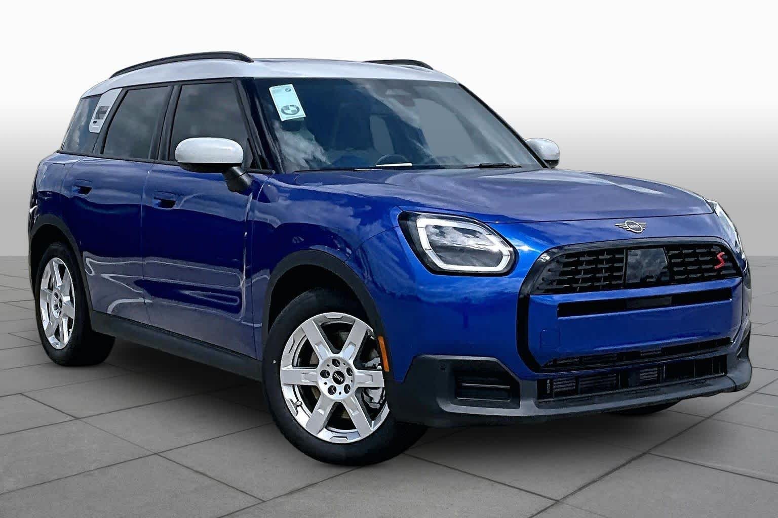 New 2026 Blazing Blue Metallic MINI Signature Plus image 2