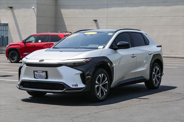 Certified Used 2023 ELEMENTAL SILVER Toyota  image 3