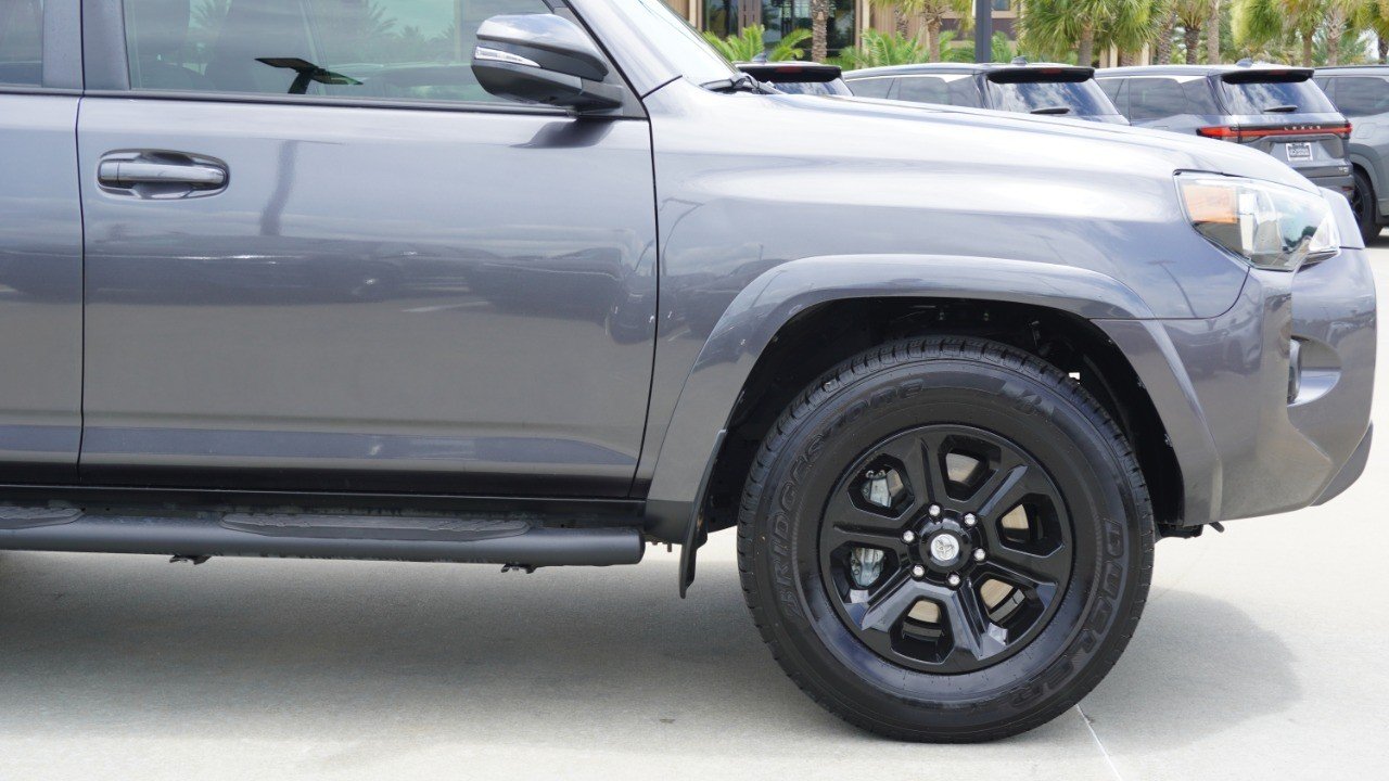 Used 2020 Gray Toyota SR5 Premium image 9