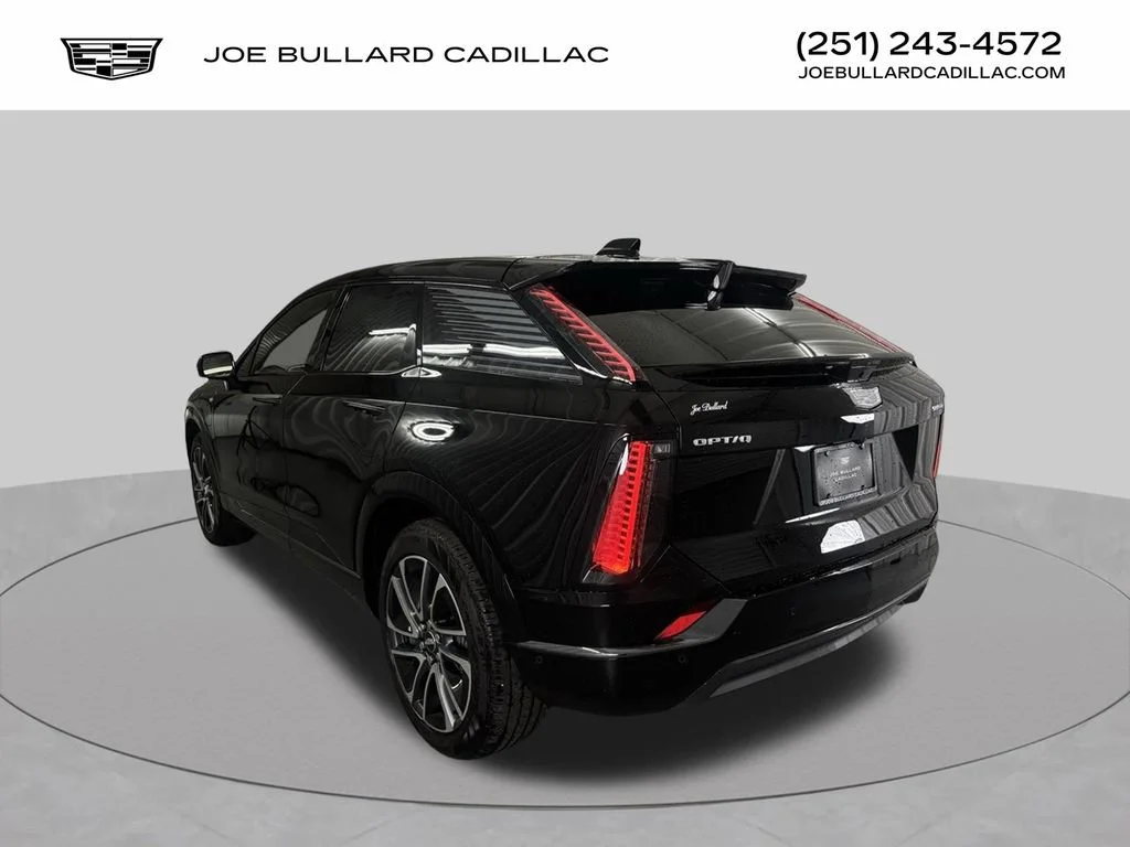 2025 Cadillac OPTIQ Sport 2 - Photo 3