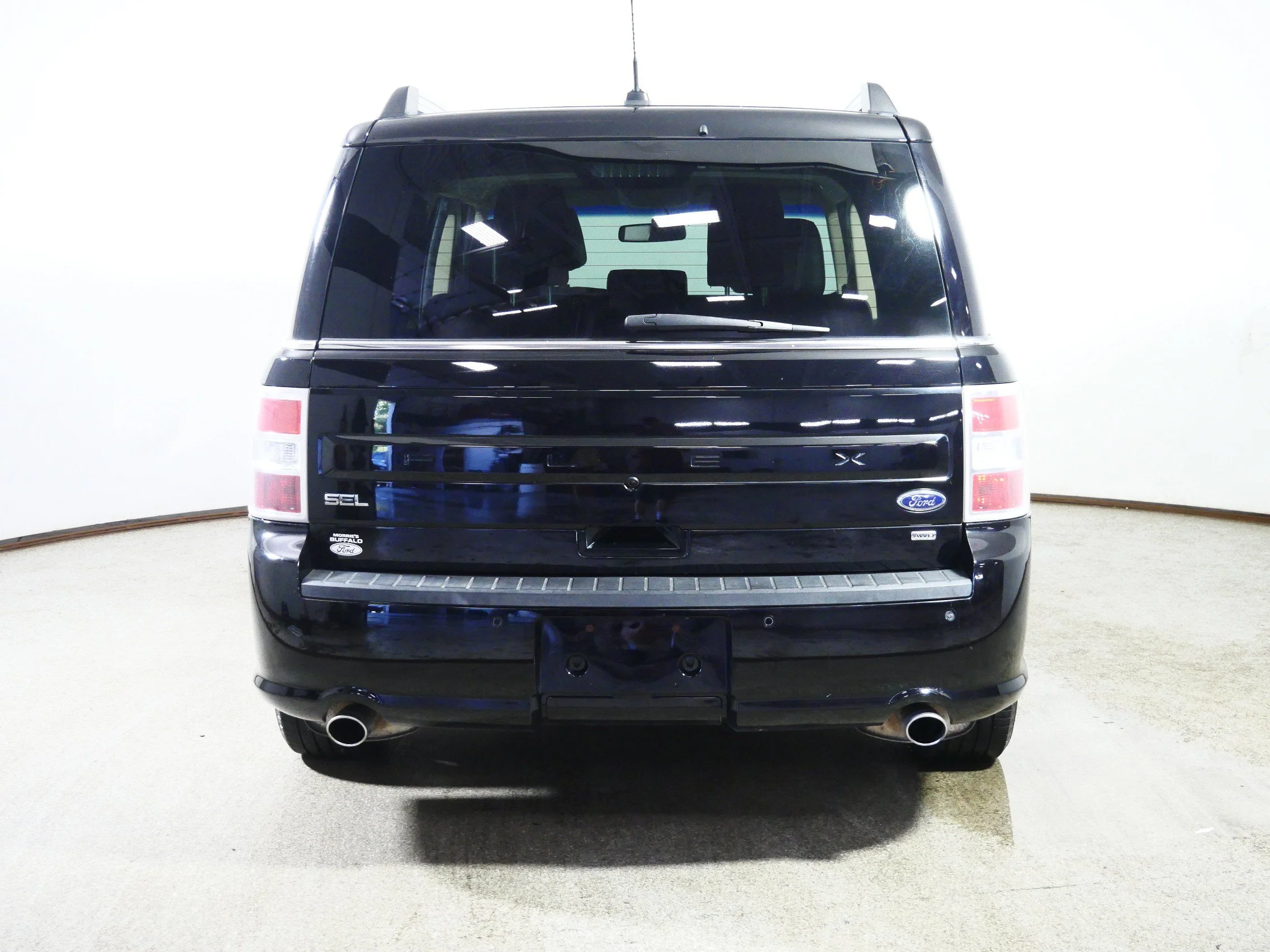 Used 2017 Shadow Black Ford SEL image 6