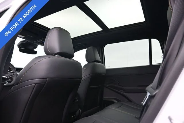 New 2026 Bright White Clearcoat Jeep Laredo image 29