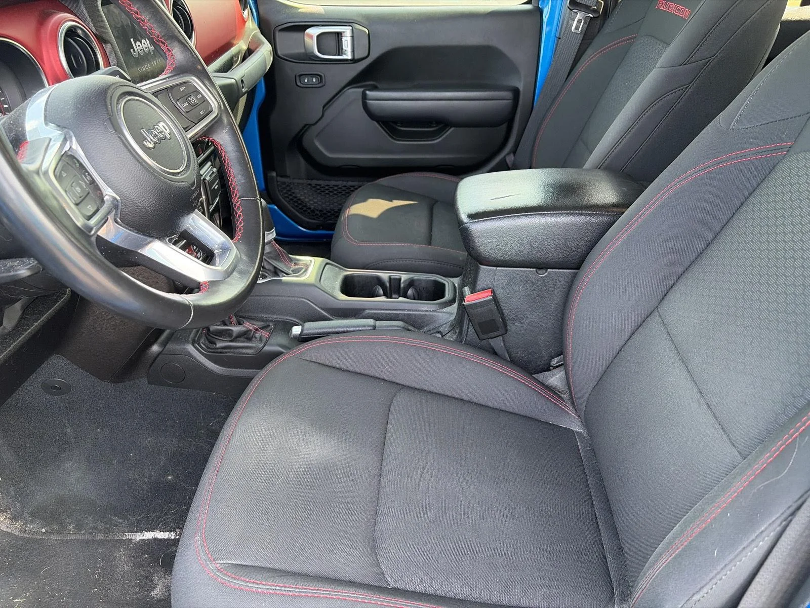 Used 2022 Hydro Blue Pearlcoat Jeep Rubicon image 12