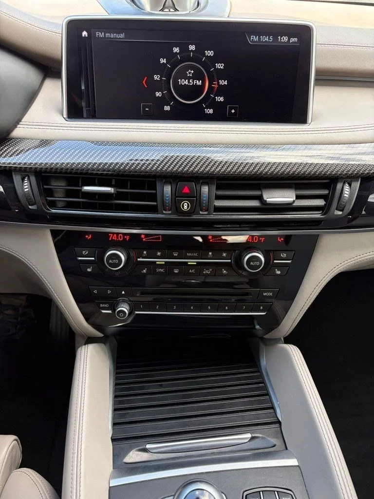 Used 2018 Black BMW Base image 17