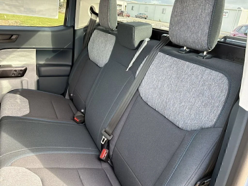 New 2026 Azure Gray Metallic Tri-Coat Ford XLT image 18