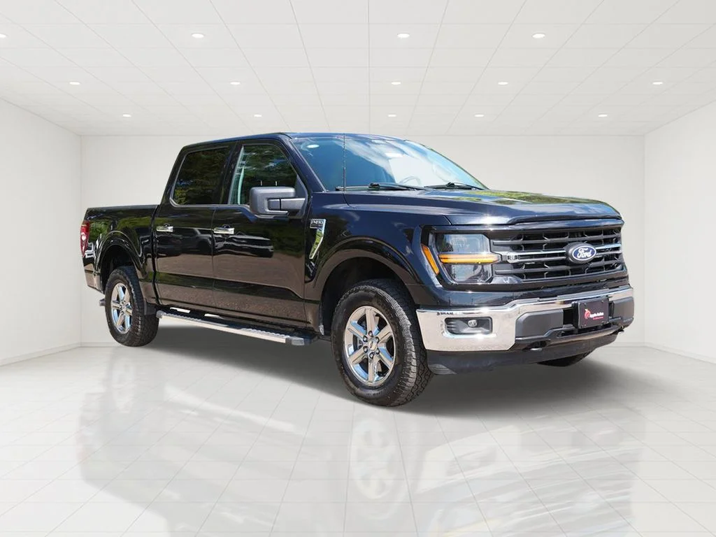 Certified Used 2025 Black Ford XLT image 1