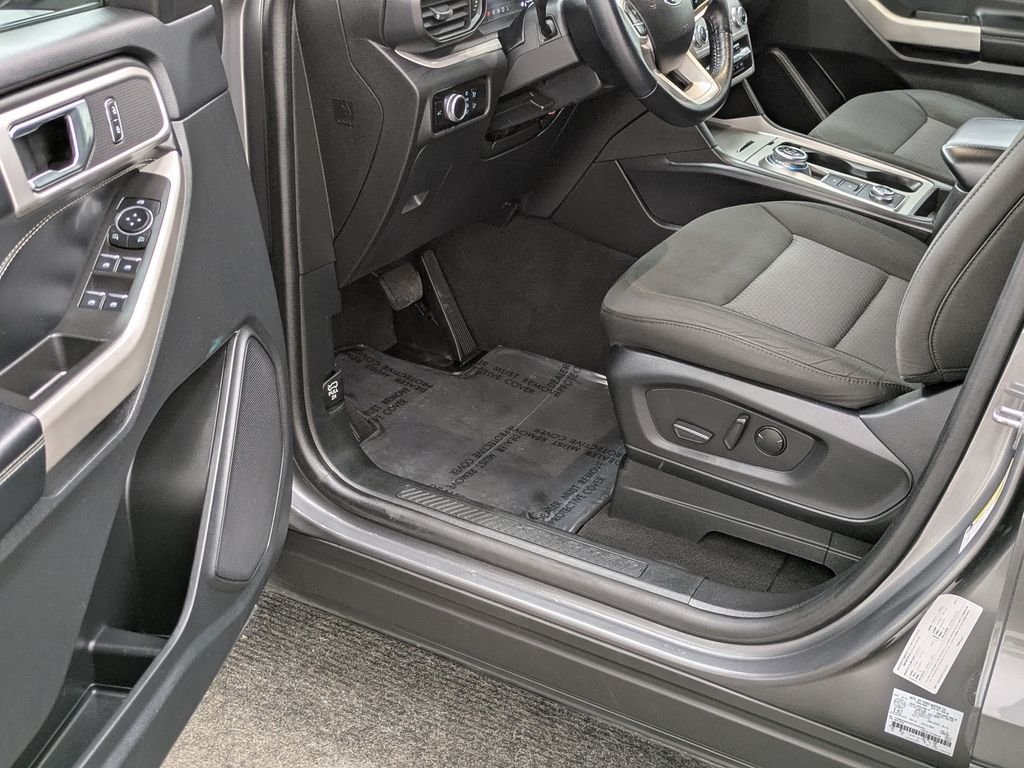 Used 2023 Gray Ford XLT image 33