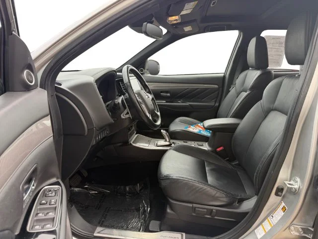 Used 2019 Silver Mitsubishi GT image 7