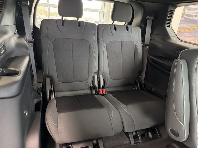 New 2026 Velvet Red Pearl-Coat Exterior Paint Jeep Laredo image 9