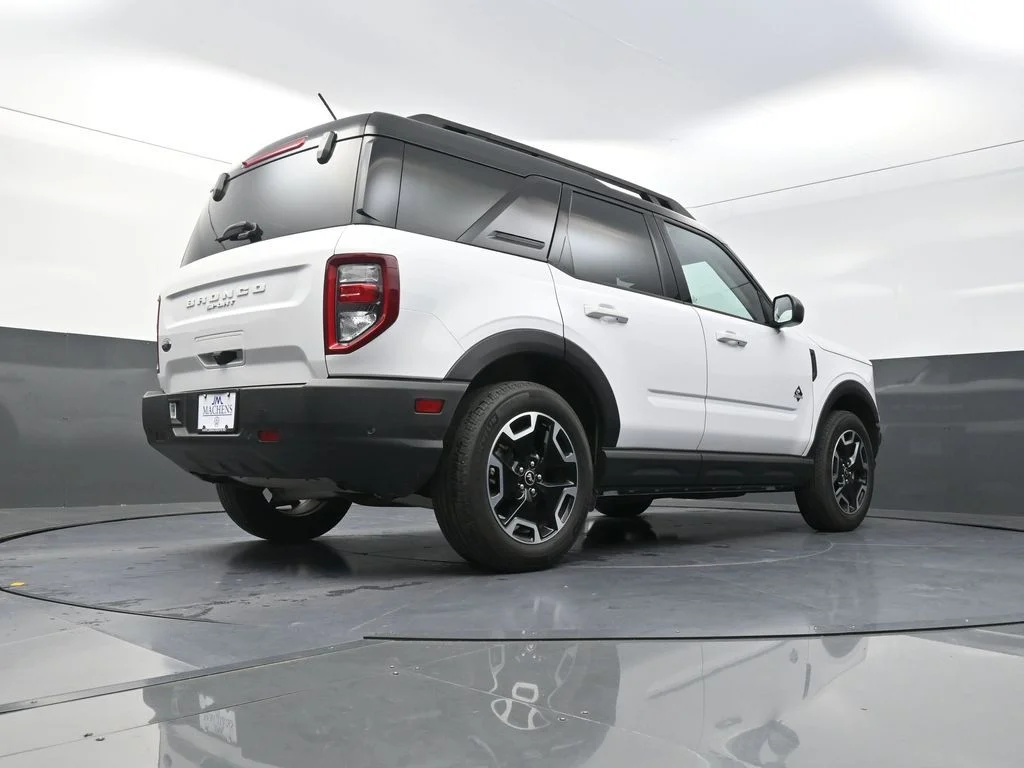 Used 2024 White Ford Outer Banks image 29