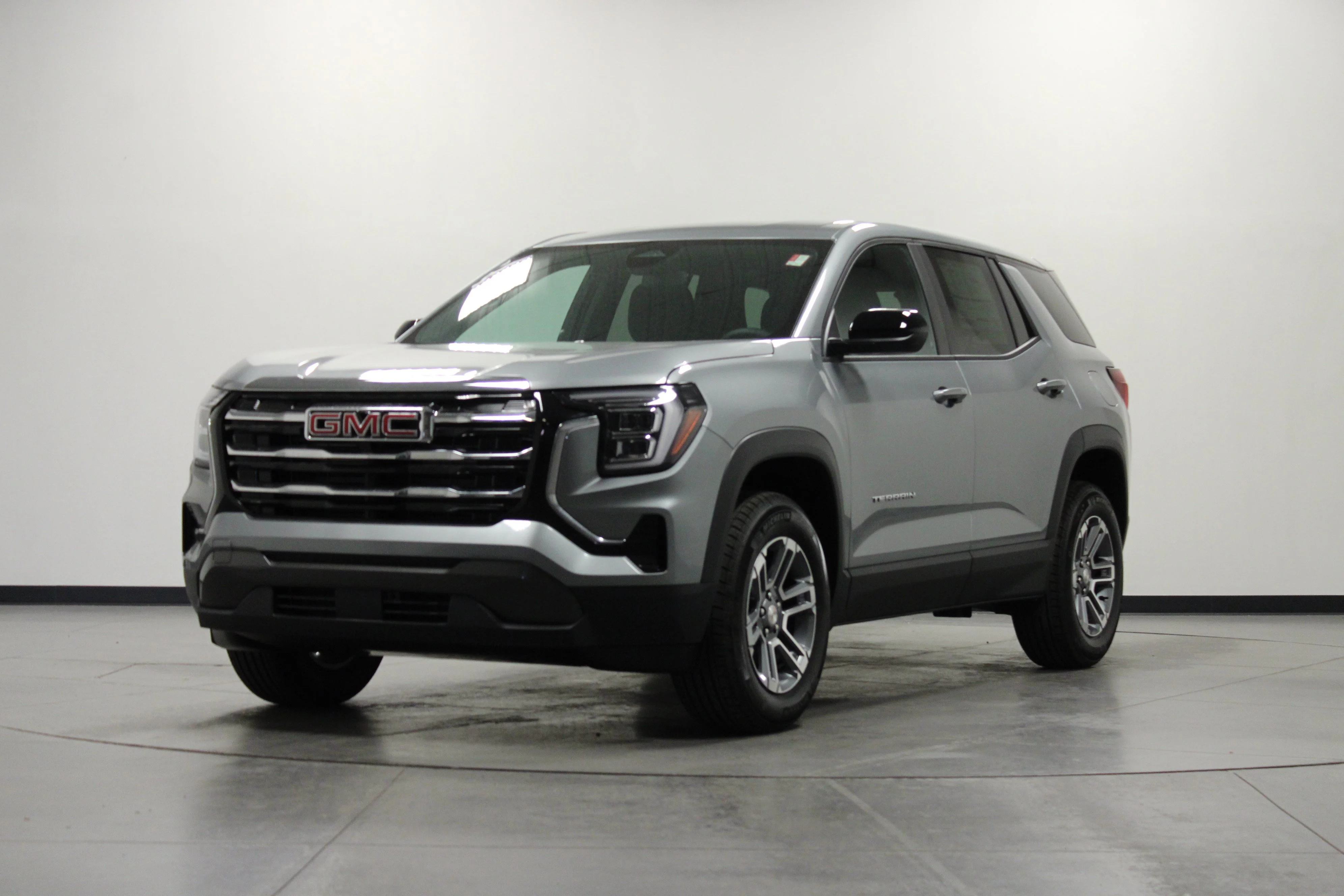 New 2027 Sterling Metallic GMC Elevation image 8