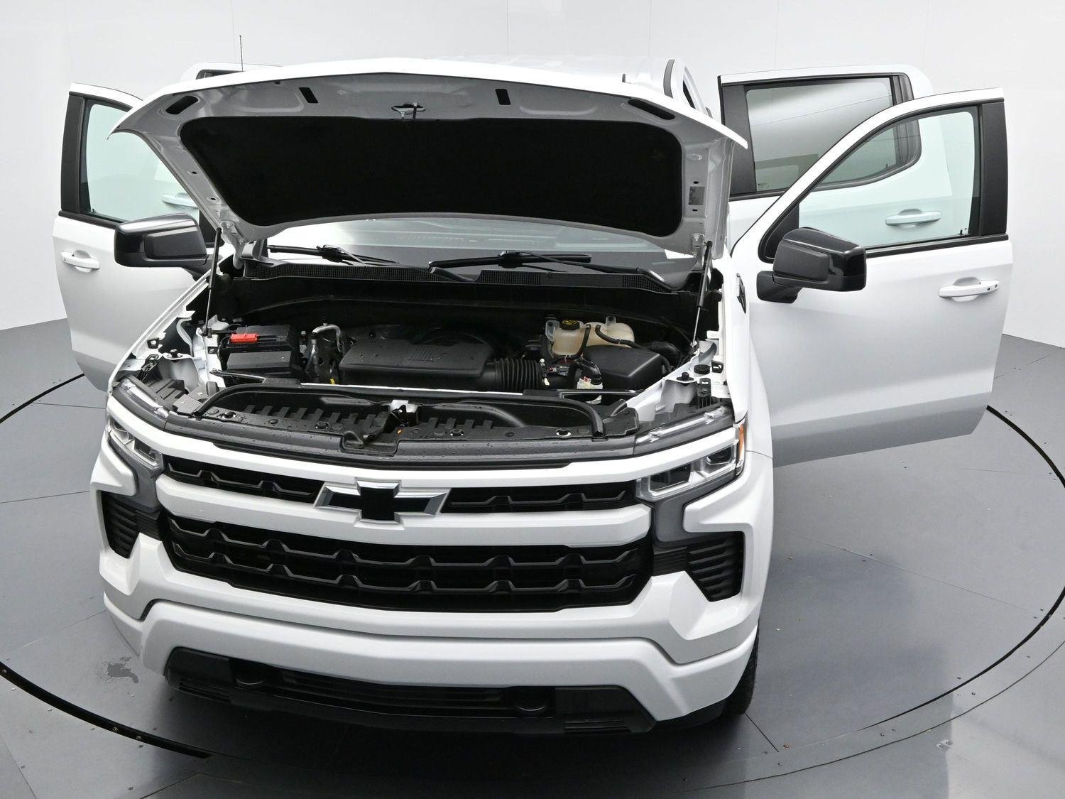 Used 2023 Summit White Chevrolet RST image 39