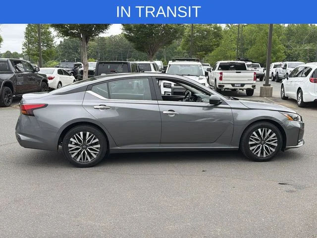 Used 2024 Gray Nissan 2.5 SV image 14