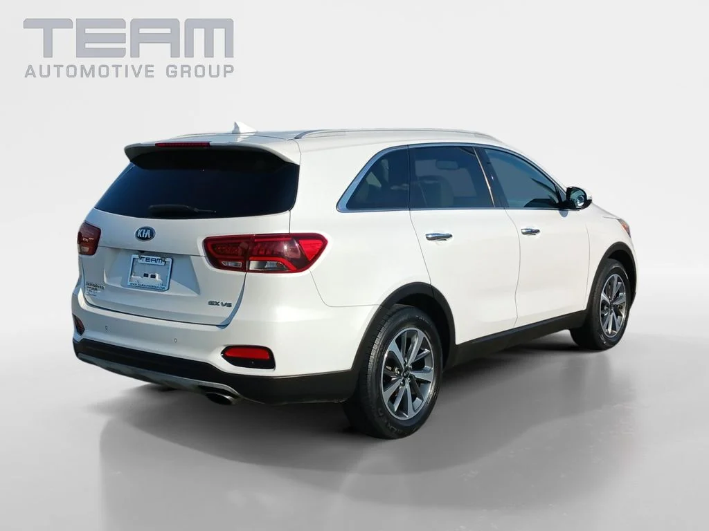 Used 2019 White Kia EX image 7