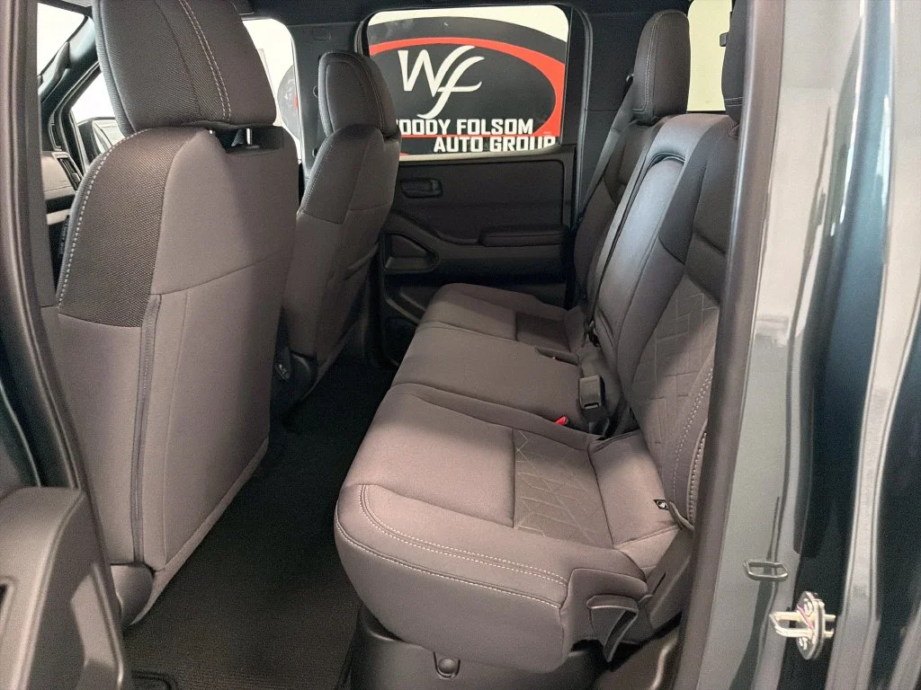 New 2027 Alpine Metallic Nissan Crew Cab SV image 16