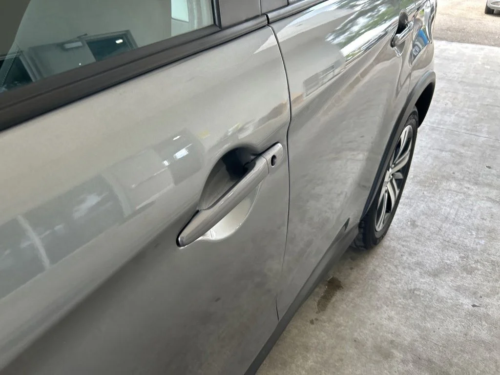 Used 2024 Gray Mitsubishi  image 13