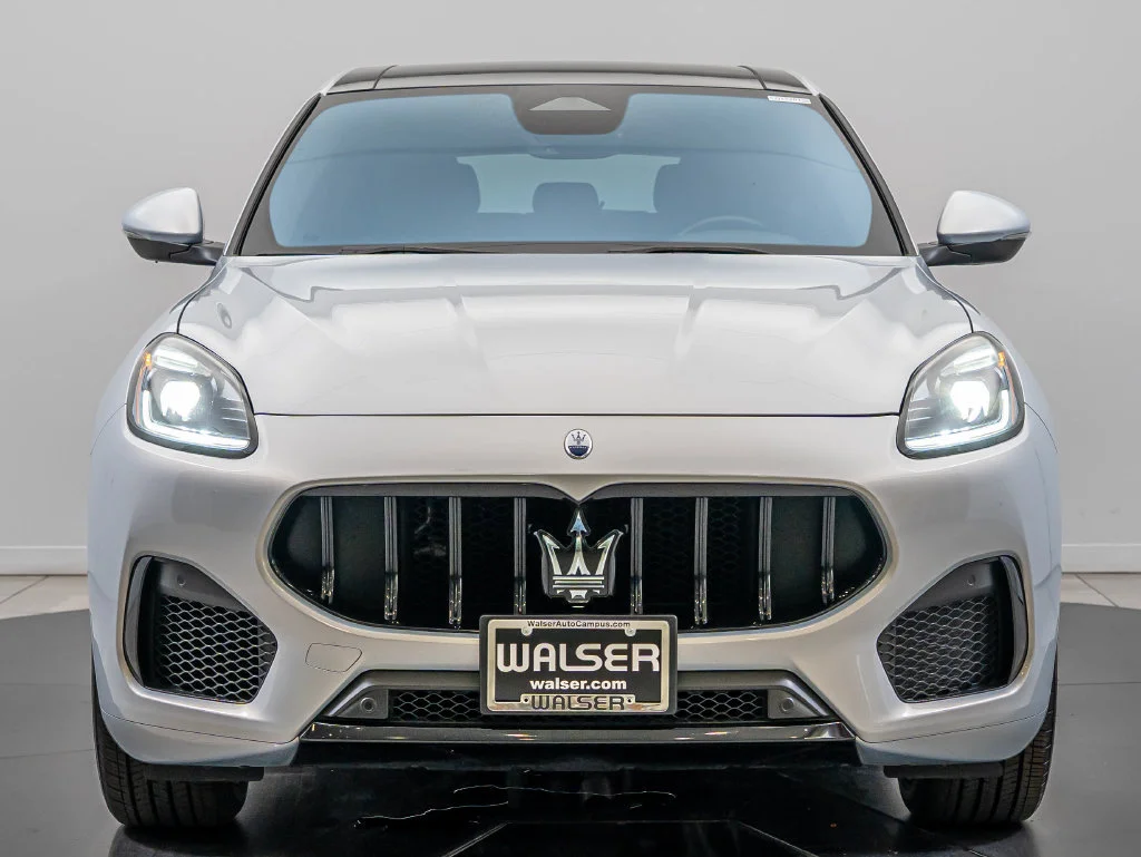 Used 2024 Bianco Astro Metallic Maserati Modena image 2