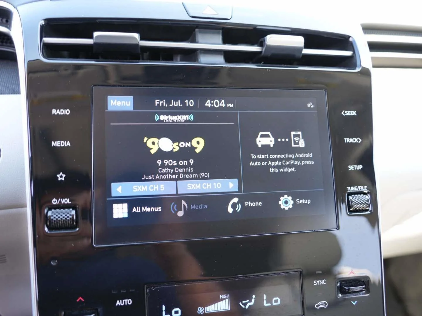 Used 2022 Amazon Gray Hyundai SEL AWD image 19