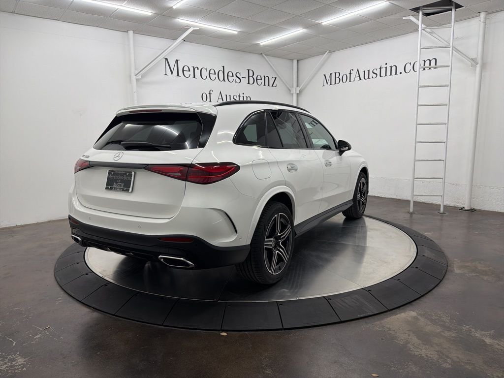 Used 2026 White Mercedes-Benz GLC 300 image 7