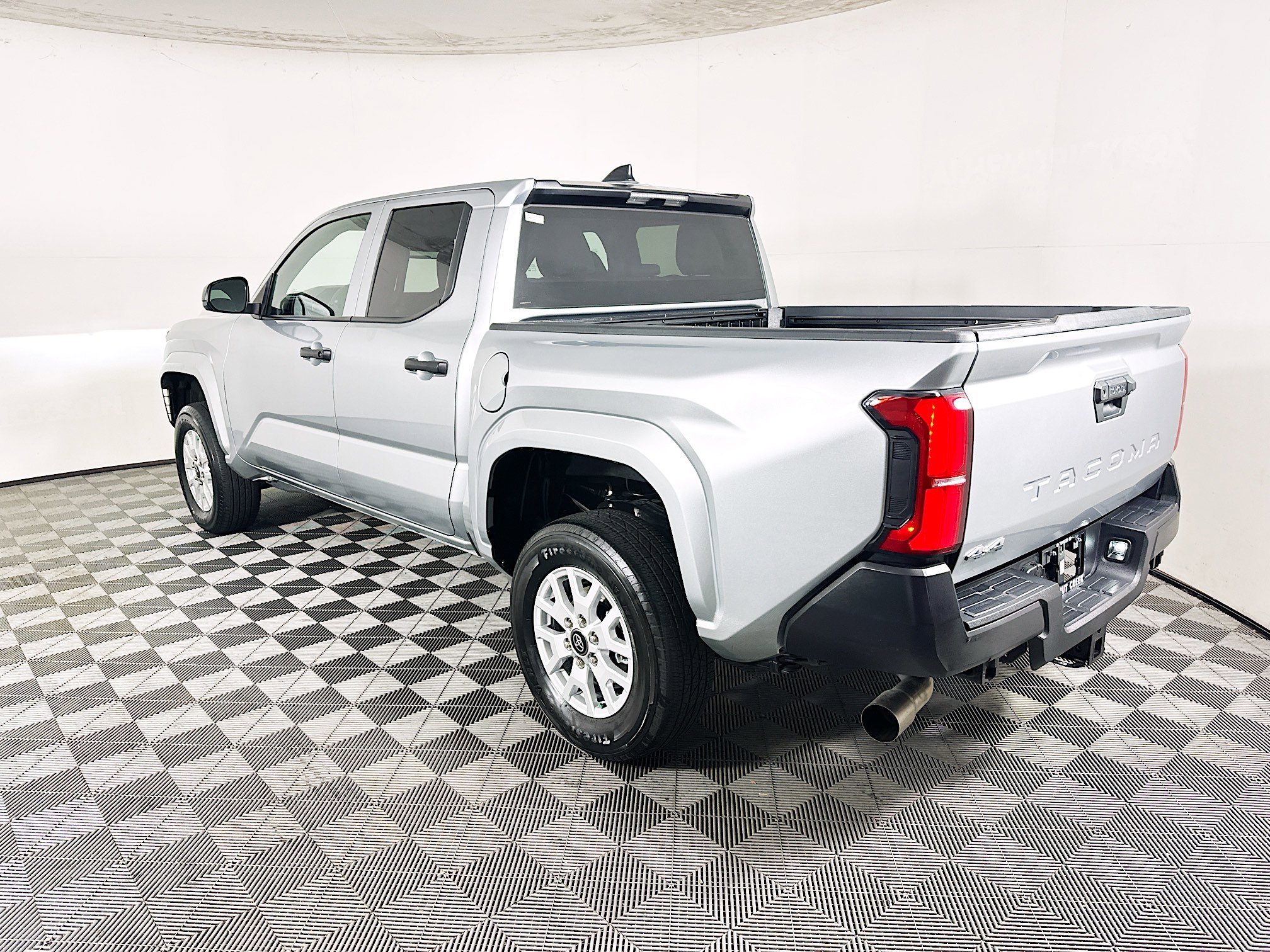 2024 Toyota Tacoma thumbnail 7