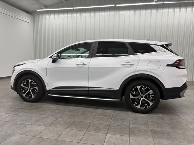 Used 2023 White Kia EX image 6