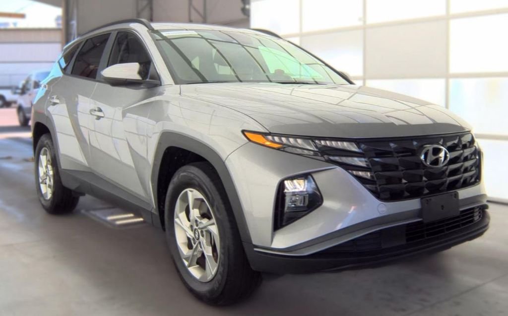 Used 2024 Silver Hyundai SEL image 2