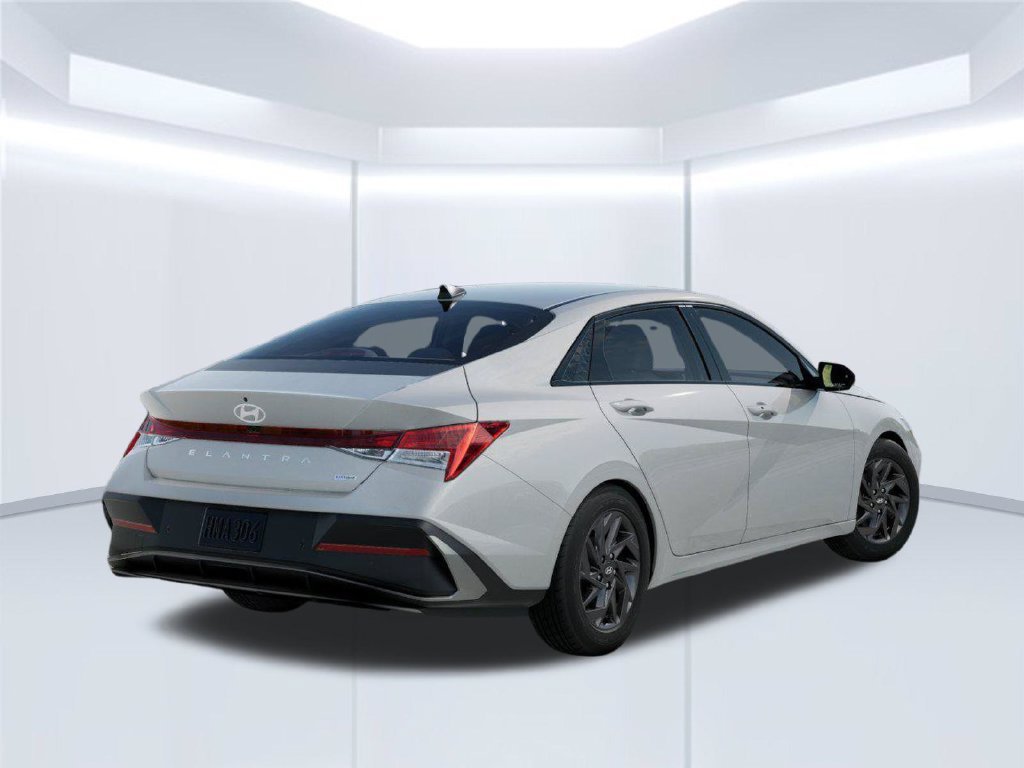 New 2026 White Hyundai Blue image 4