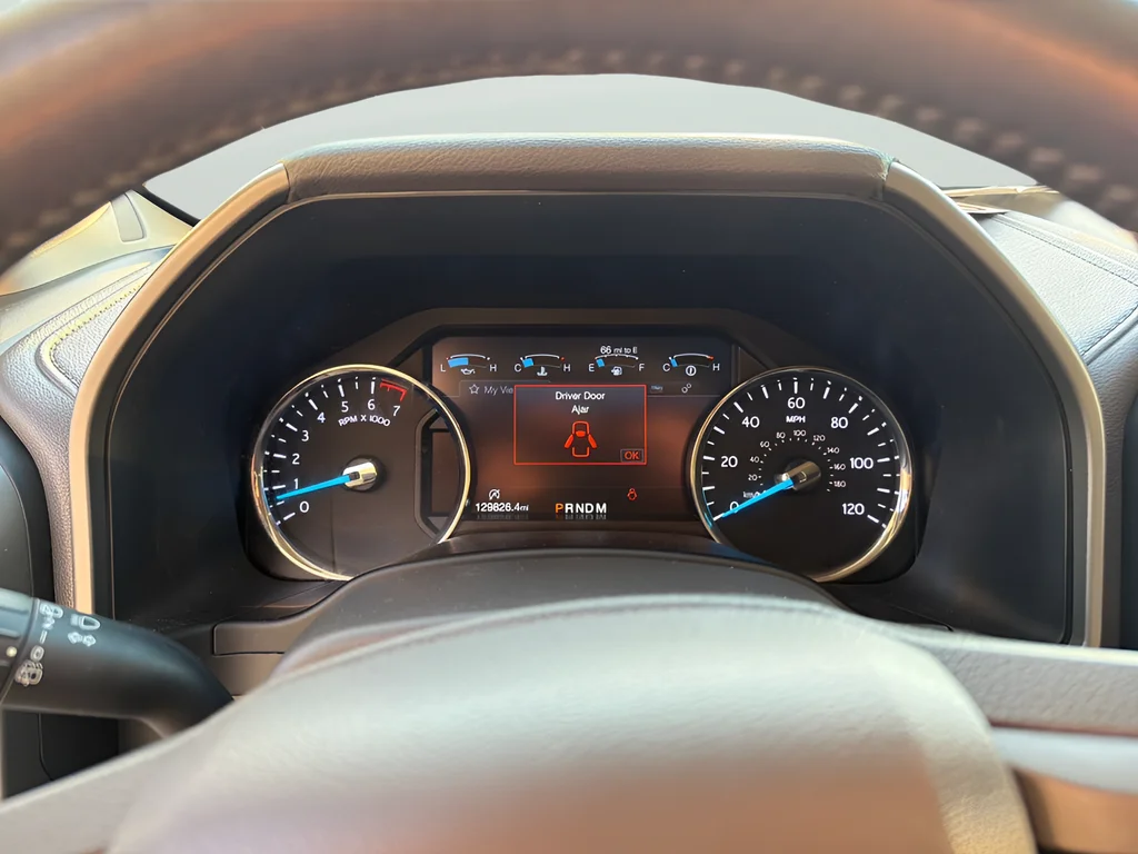 Used 2018 Blue Ford XLT image 28
