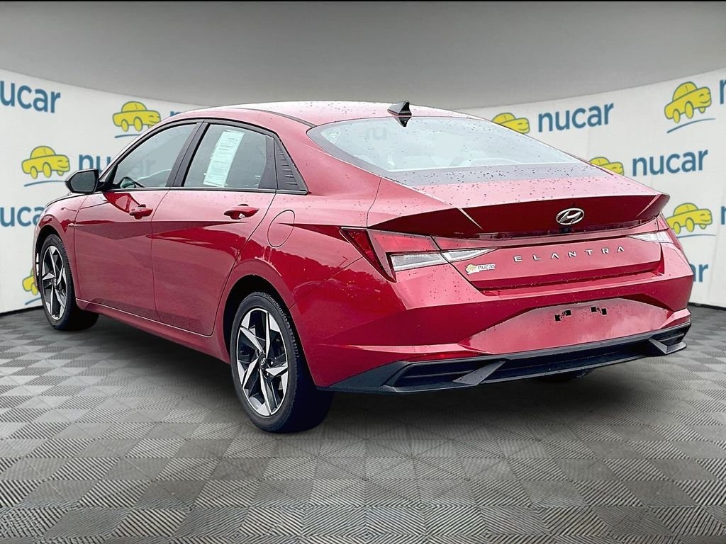 Used 2023 Scarlet Red Pearl Hyundai SEL image 4