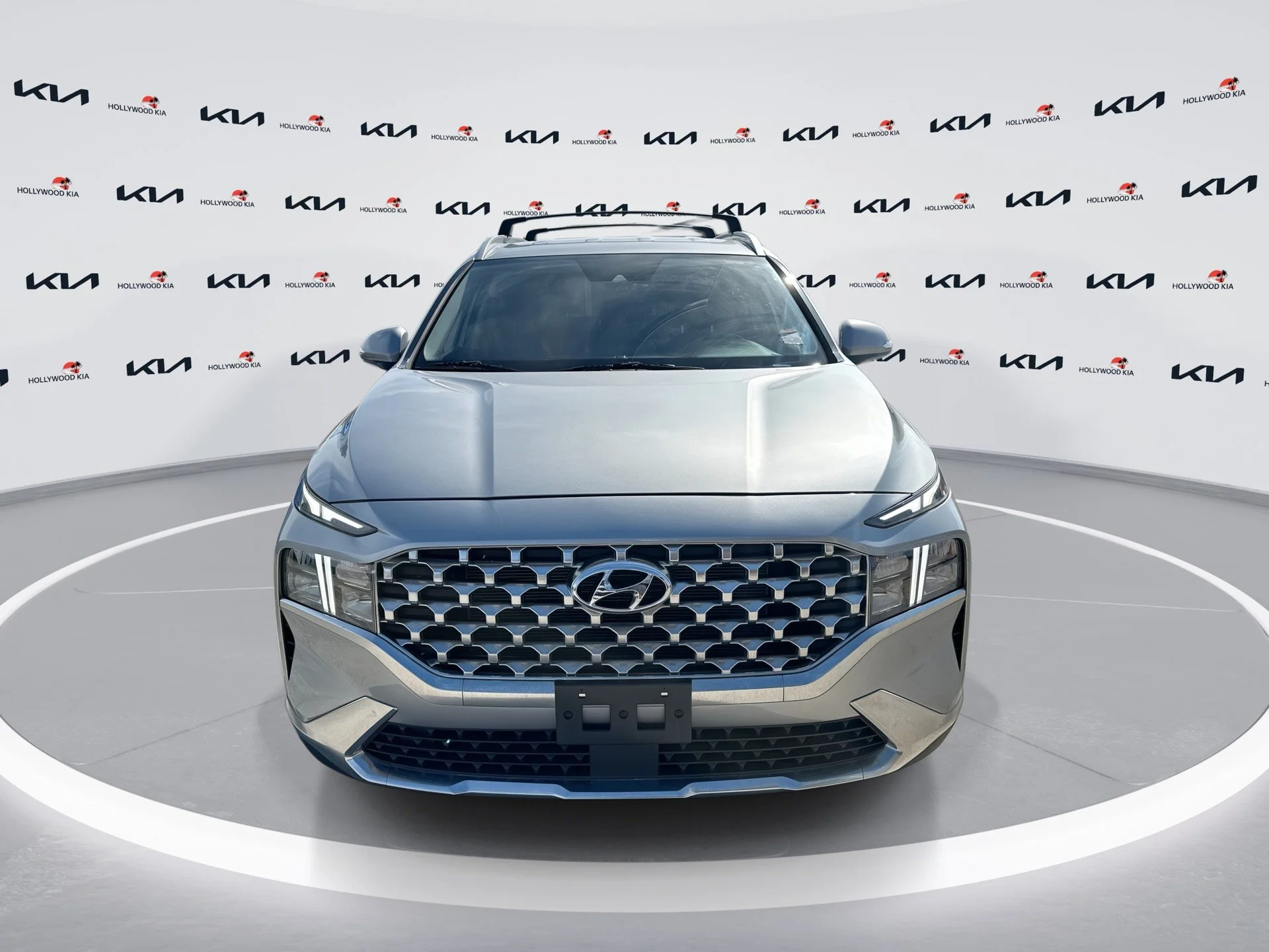 Used 2022 Shimmering Silver Hyundai SEL image 3
