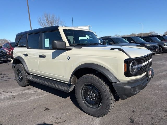 2026 Ford Bronco Outer Banks 4x4's photo
