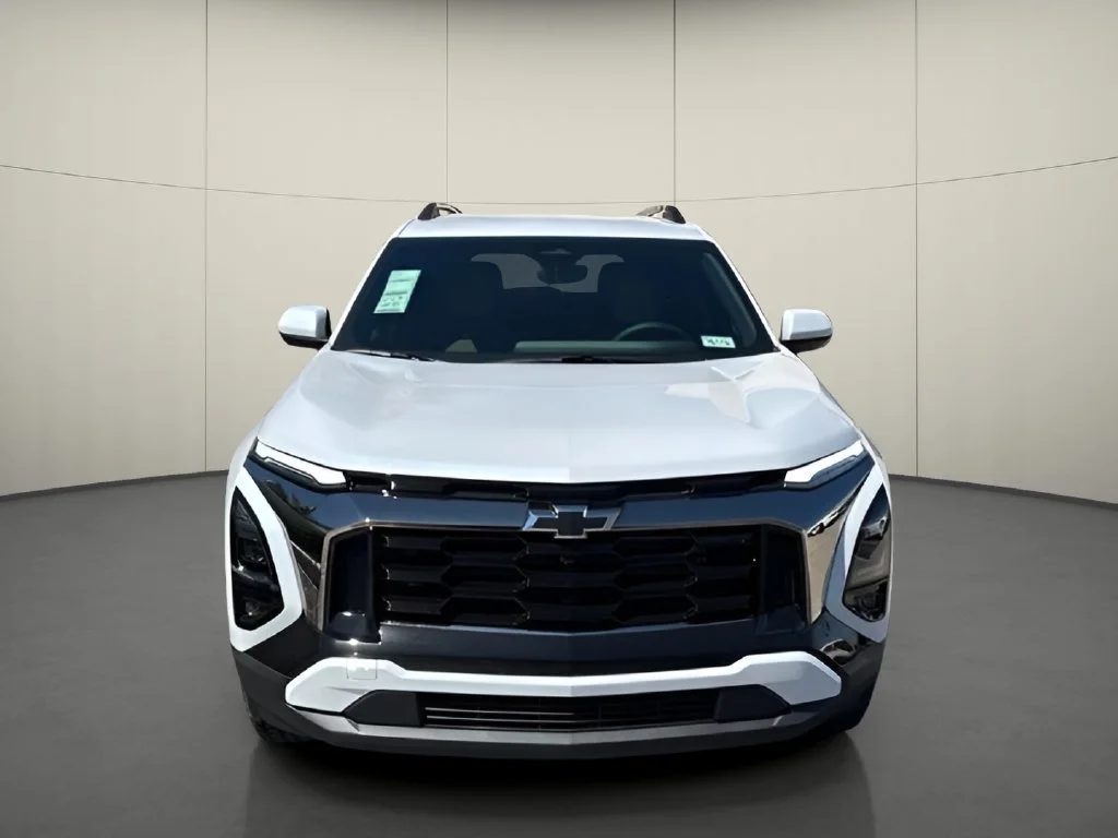 New 2027 Polar White Tricoat Chevrolet ACTIV image 5