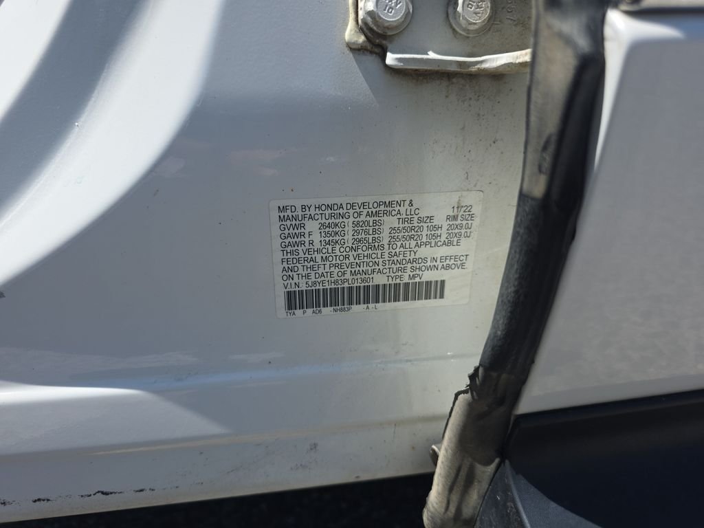 Used 2023  Acura Advance image 39