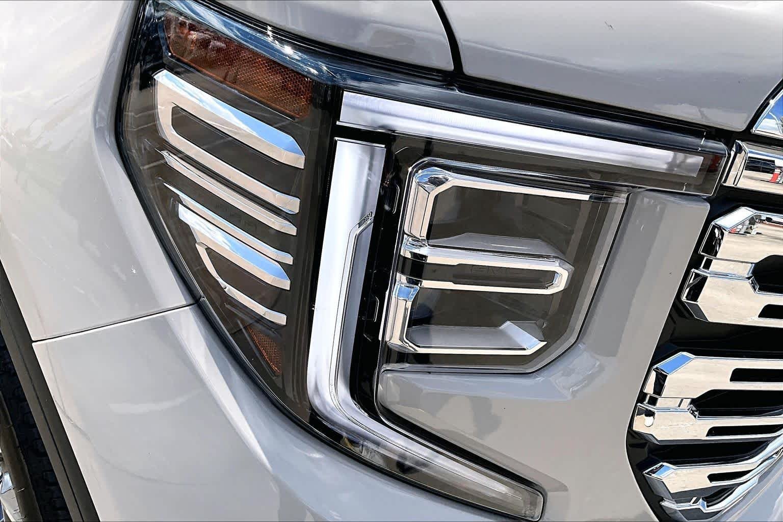 Used 2026 Coastal Dune GMC Denali image 28